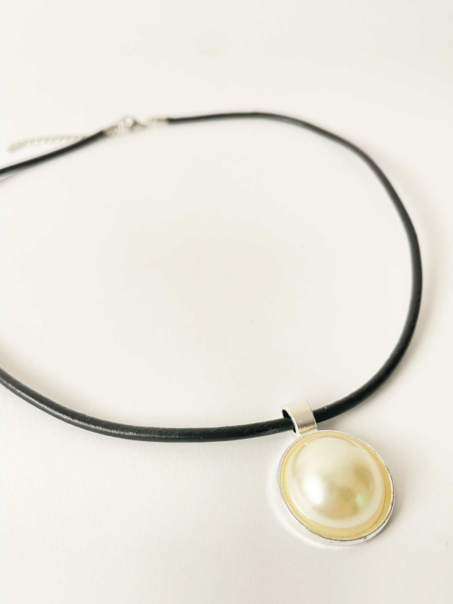 COLLARLOOPEARL2